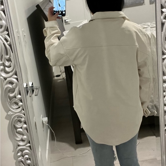 Fake leather jacket off white - Picture 2 of 9